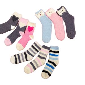 नई शरद ऋतु सर्दियों मूंगा मखमल धारियों कार्टून कुत्ते बिल्ली मेमने और प्यार महिलाओं के मोजे मंजिल मोजे फलालैन नींद फजी मोजे - Product Image 1