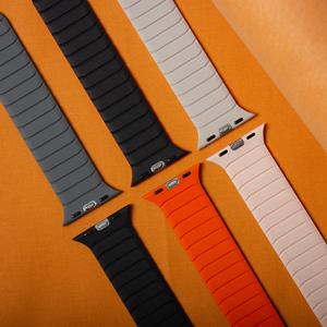 RYB Snap Duo Uhrenarmband Neues Reversibles Patentiertes Silikon-Magnetband für Apple Watch Series 9 8 41mm 45mm - Product Image 2