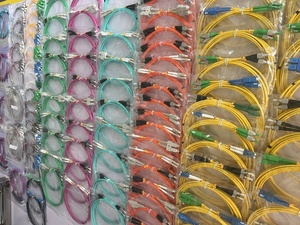 Nhà máy tùy chỉnh sợi quang vá dây Singlemode đa LC <span class=keywords><strong>SC</strong></span> <span class=keywords><strong>FC</strong></span> ST E2000 UPC APC - Product Image 5