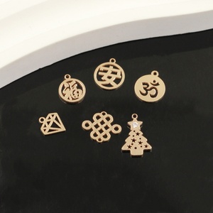 จี้รูปหัวใจเคลือบทองแท้ คุณภาพดี ลายใบไม้สลัก <span class=keywords><strong>ต้น</strong></span>คริสต์มาส <span class=keywords><strong>บ้าน</strong></span>  สำหรับทำสร้อยข้อมือ สร้อยคอ - Product Image 5