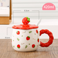 Usine directe créative 3D fraise motif tasse à café en céramique couvercle micro-ondes personnalisé personnalisé tasses en céramique