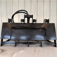 Fourche grappilleuse hydraulique robuste pour mini-chargeuse, pour la préparation des terrains et l'aménagement paysager (prise de bois, branches et herbe)