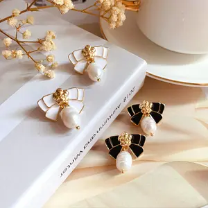 Designer Earings Collection Luxury Designer Jewelry Bowknot Flower Imitation Pearl Earrings Latest Catalogue
