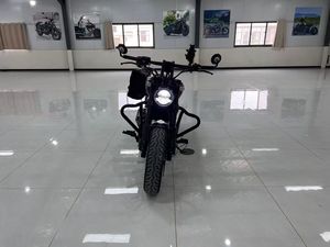 มอเตอร์ไซค์วินเทจครุยเซอร์ 250 ซีซี พร้อมสีสันคลาสสิก สวยงามและสง่างาม 250 โทนสีคลาสสิก สะท้อนความสง่างามเหนือกาลเวลา - Product Image 4