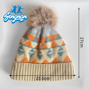 Nouvelle arrivée hiver laine tricoté <span class=keywords><strong>bonnet</strong></span> femmes fourrure <span class=keywords><strong>pompon</strong></span> chapeau <span class=keywords><strong>femme</strong></span> femmes protection des oreilles coupe-vent tricoté chapeau chaud chapeau - Product Image 3