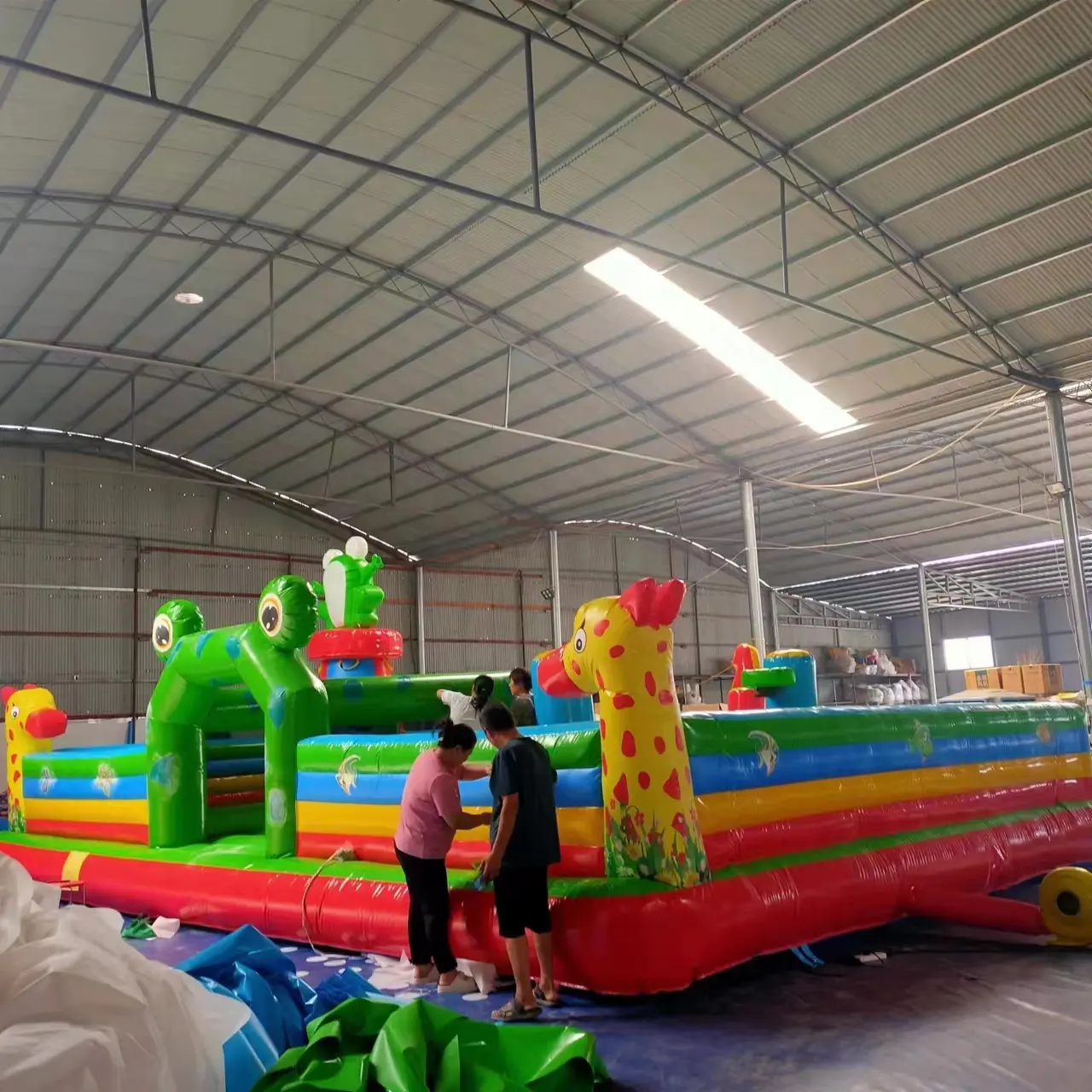 Casa de salto gorila inflable 6*10 m commerical PVC Casa de rebote tobogán Castillo commerical inflables gorila Castillo de rebote