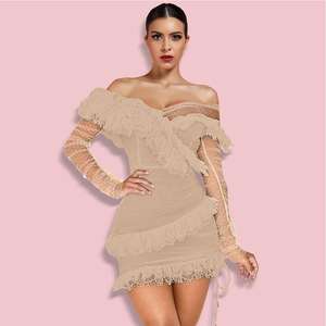 Promoción de Marzo MF: Vestido Midi Bodycon Rosa sin Tirantes con Hombros Descubiertos, Manga Corta, Encaje Calado, Transpirable y con Apliques de Letras para Mujer - Product Image 3