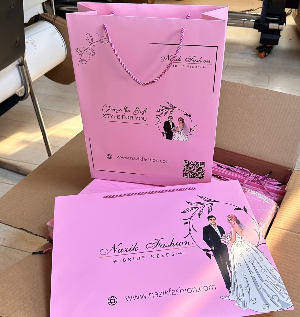 carton bags with ribbon