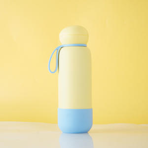 Gobelet à eau en acier inoxydable à double paroi sous vide, <span class=keywords><strong>portable</strong></span> et élégant, avec couleurs contrastées, disponible en 18 oz, 24 oz et 32 oz, personnalisation possible - Product Image 4