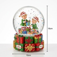 Globe à neige de Noël personnalisé, peint à la main, en résine, avec scène, cadeau, décoration de bureau, souvenir de vacances