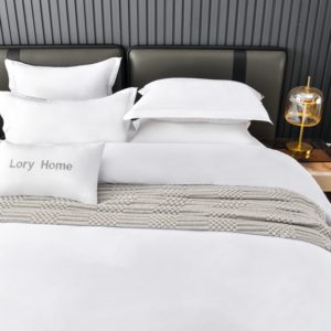 Parure de lit 4 pièces en coton satiné blanc uni, qualité hôtel 5 étoiles, douce, durable et <span class=keywords><strong>infroissable</strong></span>, comprenant une <span class=keywords><strong>housse</strong></span> de <span class=keywords><strong>couette</strong></span> et des taies d'oreiller - Product Image 2