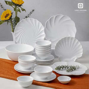 Ensemble d'assiettes en céramique blanche élégante-Couverts ronds de luxe pour les repas modernes et l'hospitalité - Product Image 2