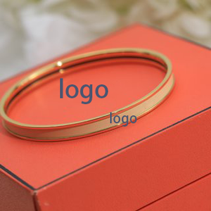 Bracelet de créateur personnalisé pour couple en or 18 carats, moissanite incrustée de diamants et zircon de luxe - Product Image 5