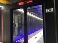 Rack de serveur réseau W-TEL sur mesure 42U 19 pouces Micro centre de données SPCC Acier froid modulaire IP67 Étanche à l'eau et à la poussière Allée froide