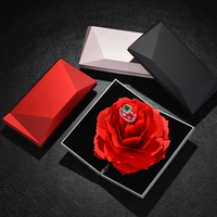 Boîte cadeau personnalisée d'usine avec impression de logo, boîte à lumière pour bague de fiançailles, emballage pour bague rose, boîte cadeau