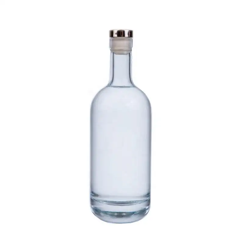 De Fabrikant 750Ml Transparante Glazen Fles Kristal Wit Materiaal Super Vuursteen Plat Lichaam Voor Fruit Wijn Wodka
