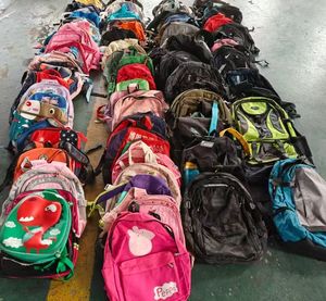 Mochilas <span class=keywords><strong>Escolares</strong></span> Usadas, Venta al por Mayor en China, Mochilas <span class=keywords><strong>Escolares</strong></span> de Segunda Mano para Estudiantes, Bolsas <span class=keywords><strong>Escolares</strong></span> Usadas para Niños, Ukay Ukay de China, Bolsa Infantil de Segunda Mano - Product Image 2