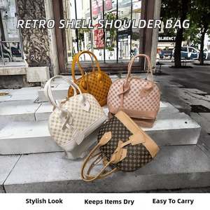 Bolso Bandolera de Cuero de Lujo Neutral, Bolso de Sobre de Diseño Ligero y Duradero para Mujer - Product Image 2