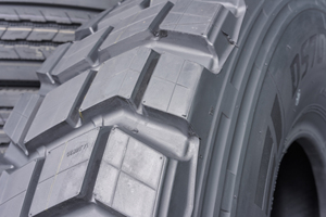 <span class=keywords><strong>Pneu</strong></span> tout-terrain WYNSTAR KUNLUN AURUNZE DOUBLESTAR 14.00R20 1400r20 YB016 avec chambre à air et clapet pour camion KAMAZ - Product Image 5
