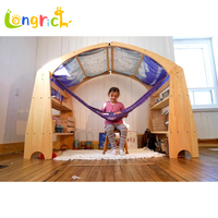 Étagère à livres Montessori en bois OEM ODM de grande taille pour chambre d'enfant, maternelle, garderie