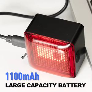 Luz Trasera para Bicicleta de Plástico con Diseño DIY, Impermeable, Recargable, con Sensor de Frenado Inteligente, para Ciclismo Nocturno - Product Image 3