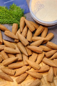 Cônes d'encens en bois d'agar pour les rituels religieux, best-sellers au Vietnam, vente en gros de bois d'agar fabriqué au Vietnam, aloèswood. - Product Image 2