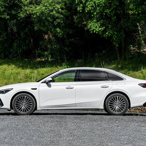 Geely Galaxy Xingyao7 di Alta Gamma, Berlina Ibrida Plug-in 4WD con Autonomia di 220km, Sistema Flyme <span class=keywords><strong>Auto</strong></span> 2 e Display da 15,4 Pollici per Pendolarismo Quotidiano in Offerta - Product Image 3