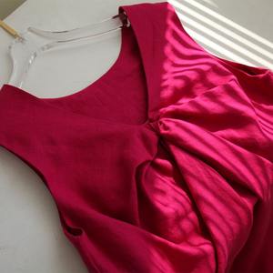 批发女式夏装百褶棉亚麻连衣裙v领无袖长亚麻连衣裙女式休闲 - Product Image 3