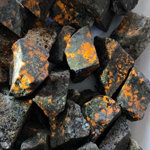 Mineral de meditación curativa Natural Yooperlites Piedra en bruto bajo cristal brillante ultravioleta crudo para sala de jardín fengshui - Product Image 2