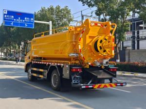 Rental Preferred VASOL T3 10-12CBM Jet Vacuum Truck Three Working Functions For Septic Cleaning & Road Spraying Business - Product Image 5