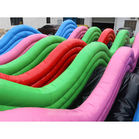 Parcours d'obstacles gonflable pour adultes de 20x6m, 6 voies, Long Hills, avec rails multicolores pour des événements sportifs de course amusants