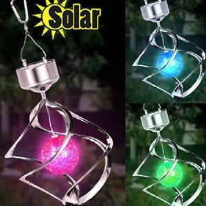 Lampe solaire LED suspendue pour jardin, décoration de jardin, lampe de patio extérieure alimentée par l'énergie solaire RGB - Product Image 3