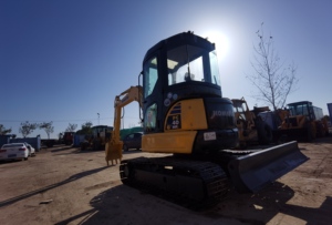Excavatrice KO-MAT-SU PC40MR-2 de 4,79 tonnes, mini-excavatrice sur chenilles d'<span class=keywords><strong>occasion</strong></span>, 29,4 kW, équipement de construction à vendre - Product Image 5