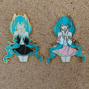 Épingles en émail personnalisées avec impression sérigraphique, style dessin animé mignon et <span class=keywords><strong>girly</strong></span>, fabriquées par le fabricant - Product Image 3