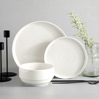 Service de vaisselle de luxe en porcelaine fine (New Bone China) blanc pour hôtels, restaurants et mariages