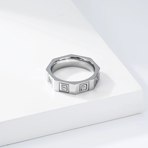 แหวนรูปทรงแปดเหลี่ยมเรขาคณิตสำหรับทุกเพศ ทำจากเหล็กสีทองดำ ประดับเพชรแบบหนามเตย ของขวัญเครื่องประดับ - Product Image 4