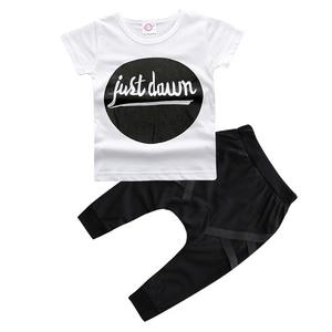 Productos Más Vendidos, Ropa de Bebé, Estilo Chino, Camiseta para Niños y Conjunto de Pantalones Holgados de Hip Hop para Niños - Product Image 1