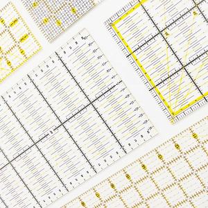 OEM Üretici Şeffaf Dikiş Cetveli Sarı Çizgili 45 cm X 3 mm Kalınlığında Özel Logo Seçeneğiyle Patchwork Kapitone Toptan Satış - Product Image 5