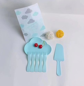 Set di Posate Monouso per Torte in Plastica Colorata, Forchette e Coltelli per Feste di Compleanno, Vendita Diretta - Product Image 1