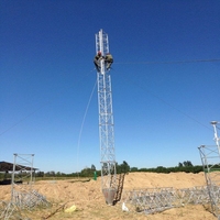 Tour d'antenne télécom triangulaire 30m 60m 80m 90m 100m 120m 3 jambes en acier galvanisé treillis mesure du vent Turbine Guy Mast