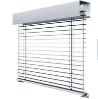 Store vénitien extérieur en aluminium 80 mm avec rails de guidage latéraux, pare-soleil étanche pour façade de bâtiment