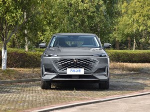 SUV Híbrido Enchufable Moderno de Tamaño Mediano, Espacioso y Confortable para Familias, Changan UNI-K IDD, Perfecto para Exportación Global y Uso Familiar - Product Image 2