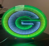 Miroir LED Infinity personnalisé avec cadre de lettres Image personnalisée Logo Cool Infinite Lampe tunnel LED pour entreprise Enseigne au néon