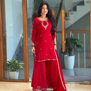 Ensemble Salwar Kameez Traditionnel Brodé en Coton Rouge pour Femme, Col Rond, Manches Trois Quarts, Longueur Entière, Coupe Classique, Élégant - Product Image 1