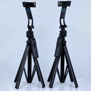 C17 Asta Selfie Intelligente con Funzione Follow-me, Stabilizzatore Anti-vibrazione, Supporto a Quattro Gambe per Streaming Live, Tracciamento del Viso - Product Image 3