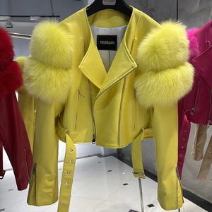 2025 giacca di <span class=keywords><strong>pelle</strong></span> rosa autunnale giacca corta in <span class=keywords><strong>pelle</strong></span> da motociclista da <span class=keywords><strong>donna</strong></span> in vera <span class=keywords><strong>pelle</strong></span> di pecora con giacca di pelliccia di volpe - Product Image 4