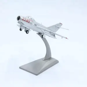 Modelo de lutador de 1954 ussr mig-15 1/72