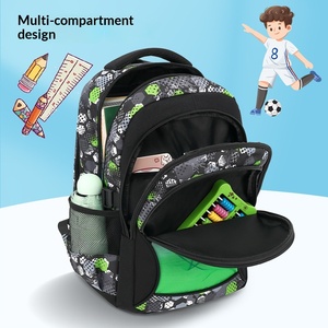 Nouveau <span class=keywords><strong>sac</strong></span> d'école pour les élèves du primaire et du collège, <span class=keywords><strong>sac</strong></span> à dos décontracté et tendance en nylon avec motif <span class=keywords><strong>de</strong></span> football pour garçons et filles - Product Image 4