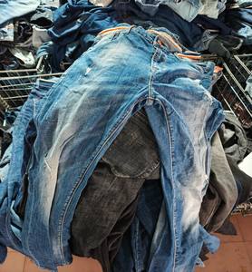Prix bas, vente en gros <span class=keywords><strong>d</strong></span>'usine : Jeans pour hommes, coupe ample et amincissante, pour le streetwear quotidien et les tenues de travail. - Product Image 2