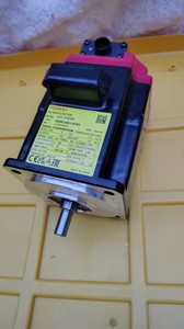 Motor Servo AC PLC A06B-0061-B103, 2/4000 Velocidades, 4000 RPM, 200-240V, con Garantía - Product Image 2